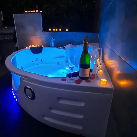 Lyxtält La Bulle Armou